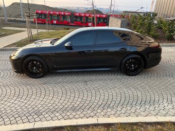 PORSCHE PANAMERA 970 - 6