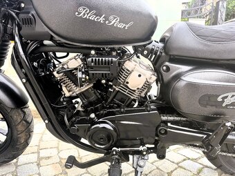 Hyosung GV 125 Bobber - 6