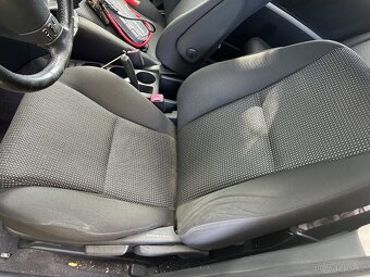 TOYOTA COROLLA verso 2005- 2.2 D-CAT 130kw Náhradní díly - 6
