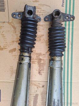 Prodám přední tlumiče na čz 150,125 - 6