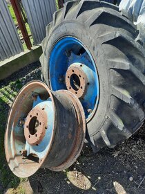 Zetor disky pneu 14,9 x 28 - 6