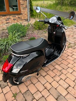 Piaggio Vespa GTS Super 125 - 6