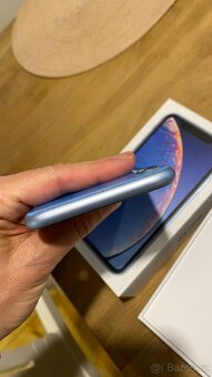 iPhone XR 64GB modrý, top stav - 6