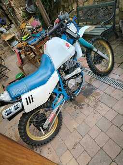 Suzuki DR 600 S 1985 - 6