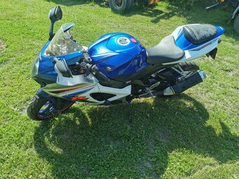 Suzuki Gsxr 1000 K8 - 6
