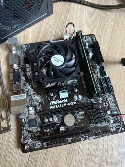 Set základní deska ASRock + A8-6500 + 8gb RAM - 6