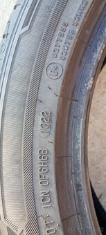 Skoda Superb letni 235/45 R18 2xGooodyear 2xBarum - 6