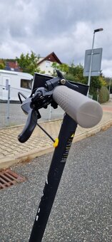 Elektrická koloběžka - Aerium T350 Pro černá - 6