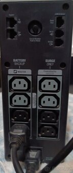 Záložní zdroj APS Back-UPS - 6
