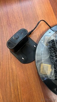 iRobot roboticky vysavac Roomba, nova baterie, mnoho dilu - 6