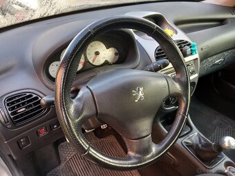Peugeot 206sw combi 1,4 benzin 65kw rok 2004 - 6