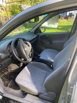 Opel Corsa B 1.0 - 6