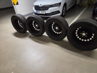 Michelin 215/60 R16 - 6