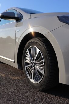 Hyundai IONIQ PHEV Plug-in Hybrid - 6