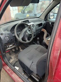 Citroen Berlingo 1.9D,rok 2005,veskere dily - 6