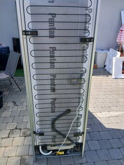 BOSCH-KGN36S52/35_červené sklo_TOP stav - 6