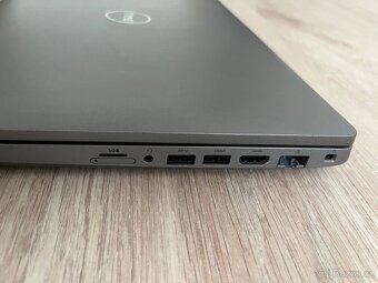 Dell Precision 3551 - i7 10850H, NVIDIA Quadro P620, 16 GB - 6