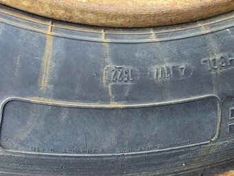Nákladní 265 70 17,5 DUNLOP - 6