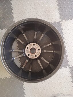Oz Racing Ultraleggera 8x18 ET35 - 6