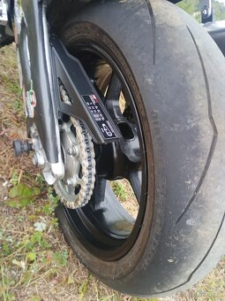 Aprilia tuono v4 - 6