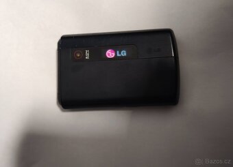 Mobilní telefon retro véčko LG HB620T Mobile XD s TV rok2008 - 6