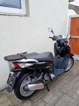Honda SH 125i, 2006, moc pěkný stav - 6