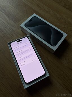 Apple iPhone 15 Pro Max 256GB černý - 6