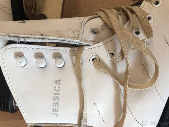 klasicke bile brusle divci 34 Jessica - 6