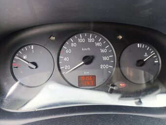 Renault thali 1.4, 55Kw, rok 2003 - 6