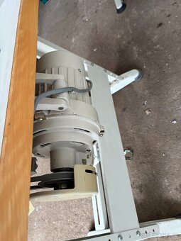 Průmyslový šicí stroj / Overlock GEMSY GEM747F - 6