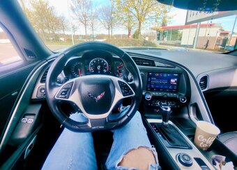 Chevrolet Corvette C7 - 6