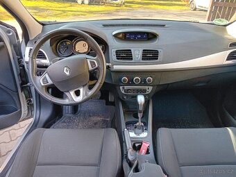 Renault Megane III GRAND - 6