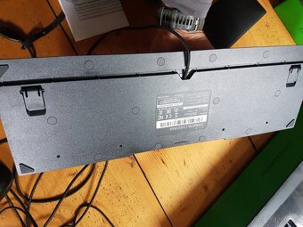 Razer Ornata Chroma a DeathAdder Elite - 6