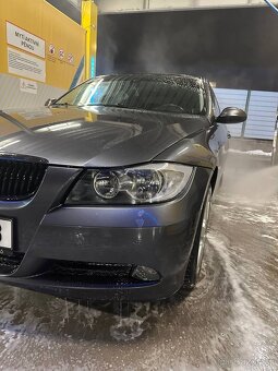 BMW E90 320i – 6st. manuál, po velkém servisu STK do 04/2026 - 6