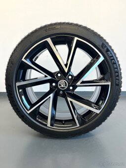 ☀️ Letní Alu kola Helix, Škoda Superb 3/4, 5x112 r19 - 6