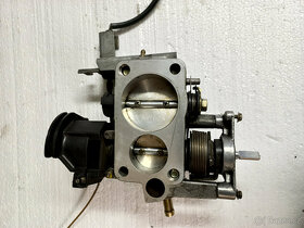 Hrdlo škrtící klapky Audi A4 B5 ABC V6 2,6 quatro 110kw 94-9 - 6