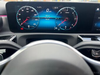 Mercedes Benz A 180d - 6