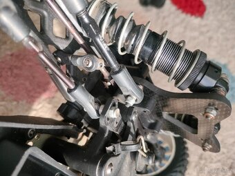 RC auto 1/8 Xray XB9 elektrické - závodní model - 6