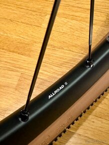 Přední kolo MAVIC Alroad S, disc (CL), 622 mm NOVÉ - 6