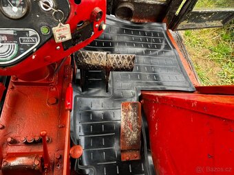 Gumová rohož Zetor 5511, 5611, 5711, 5745, 6711, 6745 ,6911. - 6