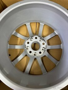 5x112 R17 7,5J ET36 originál (pasujú na VW Passat ) - 6