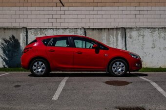 Opel Astra 1.4 ecoFLEX Cosmo - 6