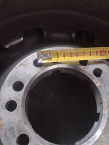255/55r18 - 6