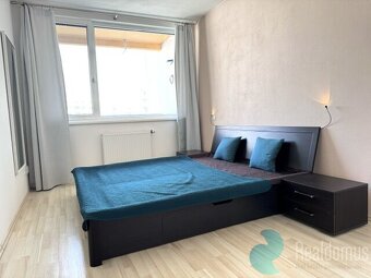 Pronájem, byt 2+kk, lodžie, parkovací stání, ul. Staroměstsk - 6