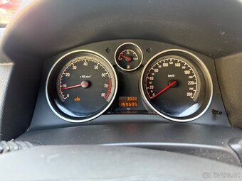 Astra H 1.6 i - 6