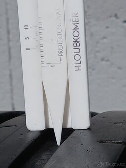 Letní pneu Goodyear 235/45/18 - vzorek 7mm - 6
