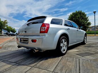 Chrysler 300C 5.7 V8 Hemi 4x4 - 6