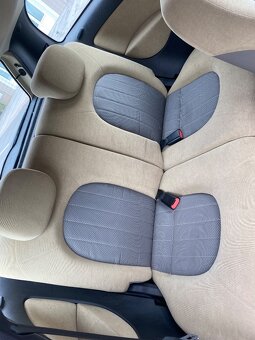 Lancia ypsilon - 6