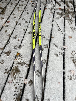 Predám nové bežky ONE WAY Premio 10 classic, 196 cm - 6