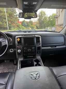 Dodge RAM 5.7 HEMI - 6